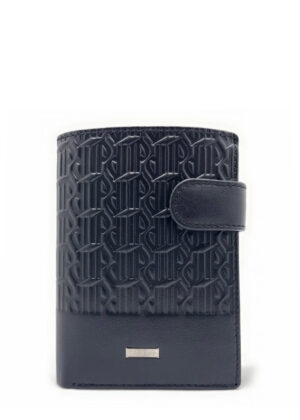 Billetera de piel para hombre con broche exterior y monedero. Pielnoble PB660 Packaging incluido Caja Metálica color Plata Pielnoble. Medidas: 12 cm de alto x 9 cm de ancho. Materiales: Piel de vacuno. Rejillas de poliéster transparente. Características: Cierre en forma de tríptico. Solapa de cierre para el monedero. Marca de la casa grabada en silicona. Contenido: Dos departamentos para billetes, de 16.5 cm de ancho x 11 cm de alto. Nueve departamentos para tarjetas de crédito. Un departamento con rejilla transparente para tarjeta o documento de identidad. Cuatro departamentos para papeles. Monedero horizontal con broche exterior. Un departamento con rejilla transparente para guardar documentos o fotos, de 11 cm de alto x 7 cm de ancho. Protección RFID