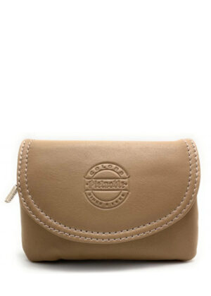 Monedero N429PNC Camel.Packaging incluido Bolsita de tela color Beig Pielnoble. DESCRIPCIÓN: Monedero hecho a mano para mujer de piel extra suave. Sensacional monedero con cremallera trasera y cremallera interior que destaca por su calidad en el material, todo hecho a mano en diferentes colores. Un diseño moderno para esta temporada que también tiene un bolsillo interior ideal para meter tarjetas, personalizado con el logotipo de Pielnoble. Ideal como 'PortaTodo' y super práctico.